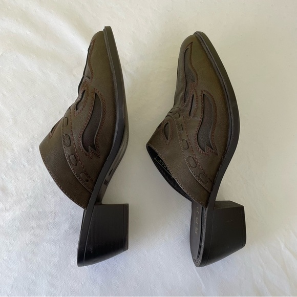 Roper Brown Mules with Pointed Toe and Low Heel - Picture 5 of 9